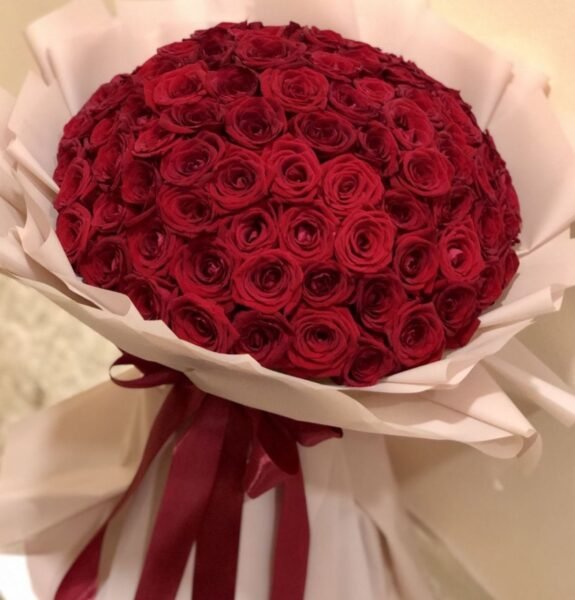 Buquê de Cem (100) Rosas vermelhas