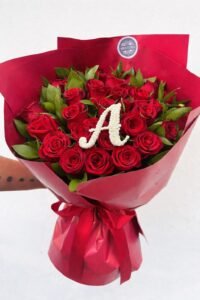 Buquê Rosas Vermelhas e Letra INCRÍVELMENTE LINDO!!!