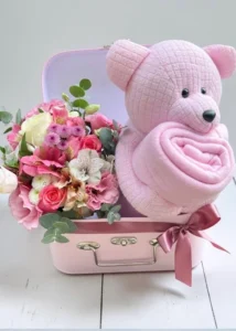 Box Maletinha Ursinho com Mantinha Menina